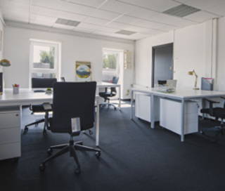 Bureau privé 45 m² 8 postes Location bureau Allée de la Laiterie Villeneuve-d'Ascq 59493 - photo 2